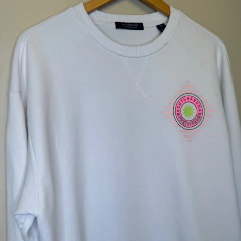 Scotch & Soda Freedivers Neon Logo Activewear Beach Coastal Crewneck Sweatshirt